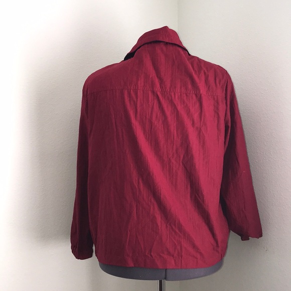 Red Jacket - Picture 4 of 6